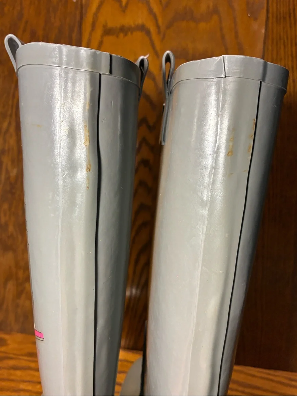 DKNY RAIN Graphic Gray Rubber Rain Boots Waterproof Pink Accent Women’s 8